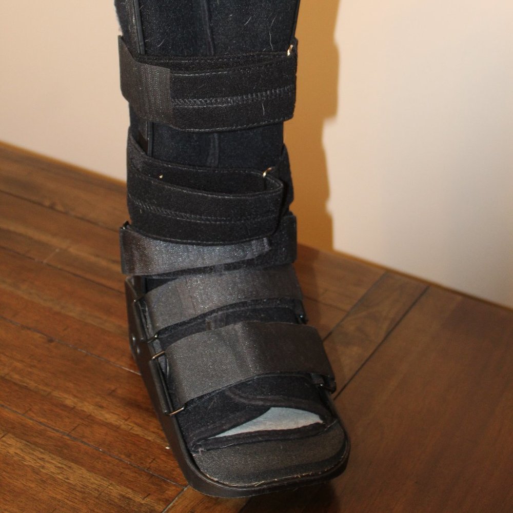 Black Therapy Boot